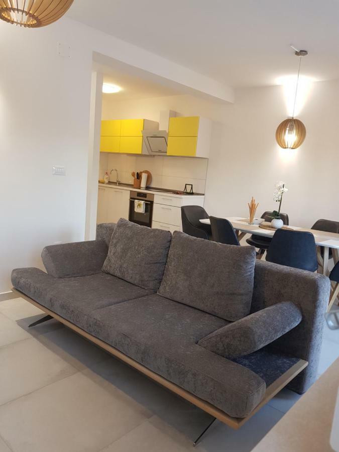 New Apartment With Panoramic View Стоморска Экстерьер фото